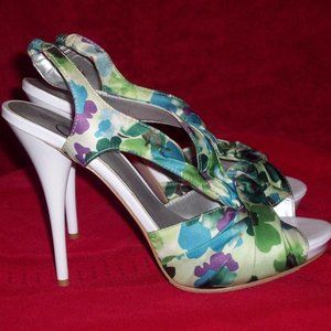 Ladies green floral embellished high heels size 10
